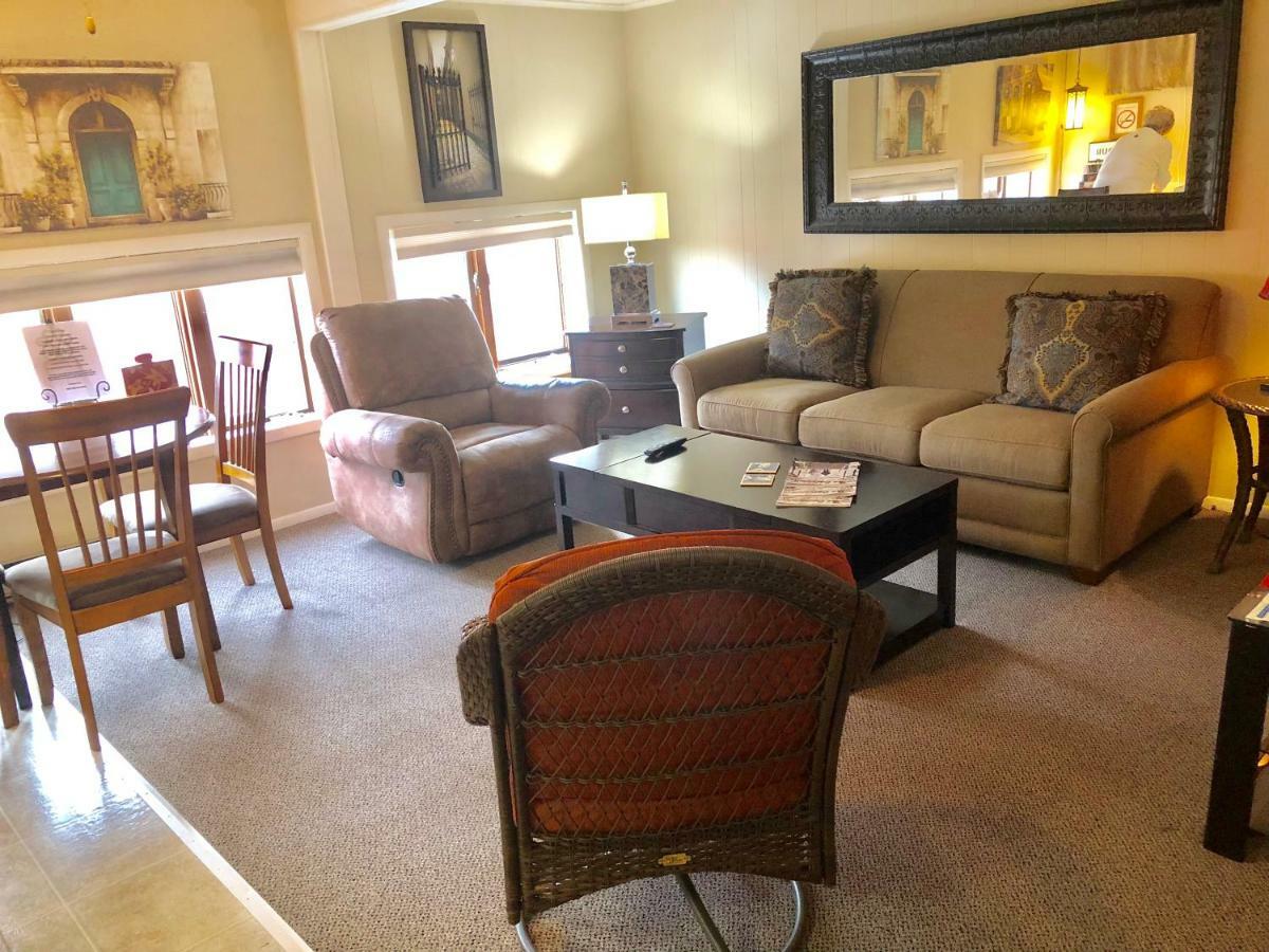 Galena Penthouse Overlooking Main Street With Free Off Street Parking Exteriér fotografie